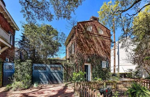Beach Institute House | 554 E Taylor Street CH
