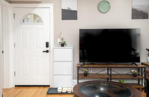 Codman Square Apartment | 558-1 3BR Boston - Modern Nest near Franklin Park