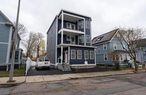 Codman Square Apartment | 558-2 3BR Boston - Modern Nest near Franklin Park