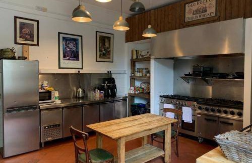 Abbeyleix Apartment | 56 m² Apartment ∙ 6 bedrooms ∙ 16 guests