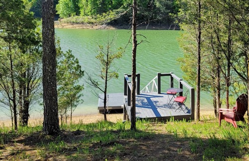 Sevierville Cabin | 56 m² Cabin ∙ 2 bedrooms ∙ 6 guests