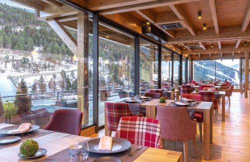 Soldeu Hotel | 56 m² Hotel ∙ 127 guests