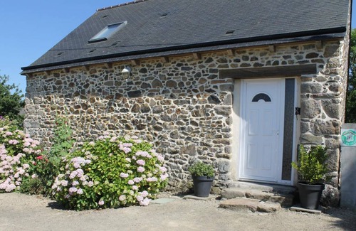 Hillion House | 58 m² Gîte ∙ 2 bedrooms ∙ 3 guests