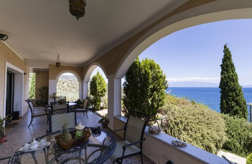 Pella Region Villa | 580 m² Villa ∙ 11 bedrooms ∙ 24 guests