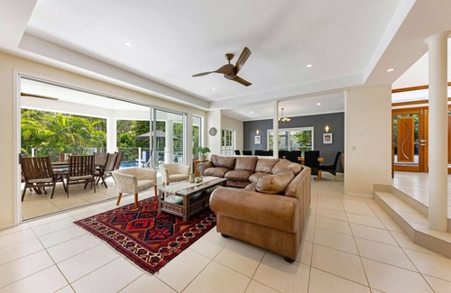 Ilkley House | 582 Ilkley Rd · Magnificent hinterland getaway!