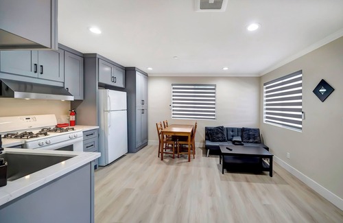 Tarzana House | 5843 VANALDEN A.D.U With all of the amenities included