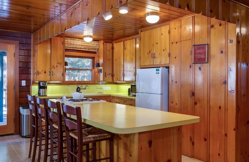 North Wawona Cabin | (59) Hansen Cabin at The Redwoods In Yosemite