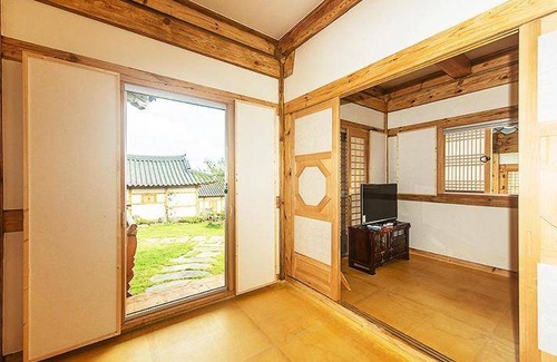 Hyodon-dong House | 59 m² House ∙ 5 guests