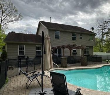 Ballston Spa Villa | 5BD Home w Heated Pool by Track