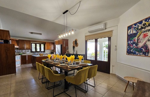 Pano Lefkara Villa | 5BR Lux Villa - Sleeps 13 - Saltwater Pool - Outdoor Bar - Fireplace - Lefkara