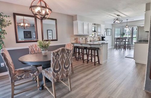 Copperfield House | 6.6 miles to Texas A&M University! Great Beds, Quality Bedding, and Super Clean!