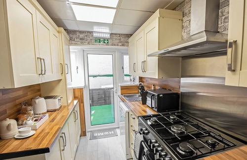 Blackpool Town Center Cottage | 6 bedroom accommodation in Blackpool