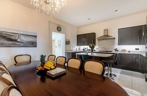 Babbacombe Cottage | 6 bedroom accommodation in Torquay