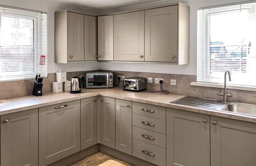Llanfihangel Tal-y-llyn Cottage | 6 bedroom accommodation in Brecon
