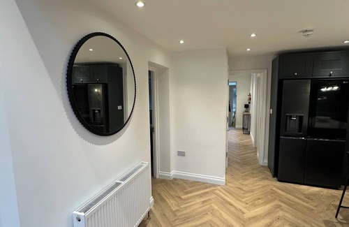 Farnborough and Crofton House | 6 bedroom house in Orpington