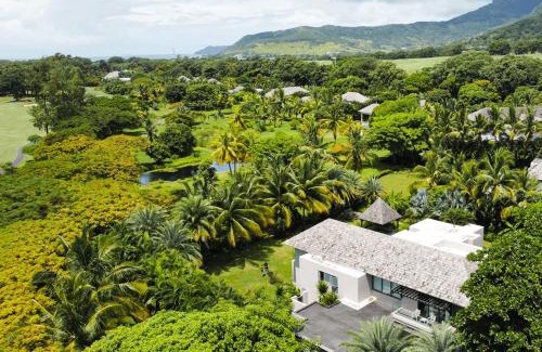 Grand River South East Villa | 6 Bedroom luxury resort villa near the beach