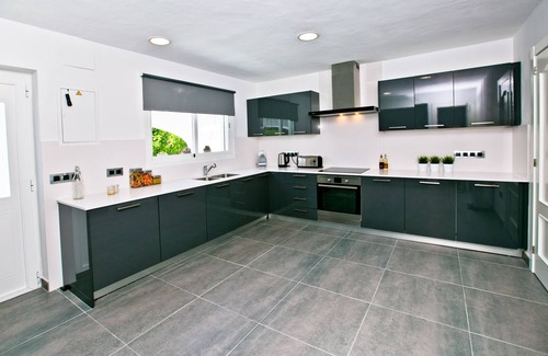 Javea Villa | 6 Bedroom Villa | Walk to beach | Large Heated Pool | free WiFi