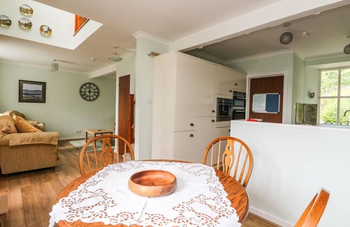 Arisaig Cottage | 6 LOWLANDS, pet friendly, country holiday cottage in Arisaig
