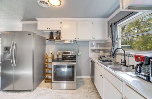 Tulsa House | 6 Mi to Dtwn Tulsa: Family-Friendly Home!
