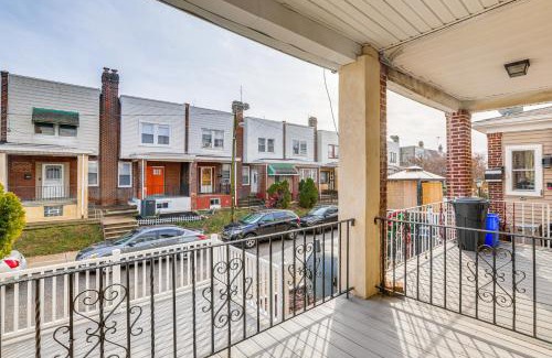 Eastwick House | 6 Mi to Eagles Games Stylish Philly Townhome!