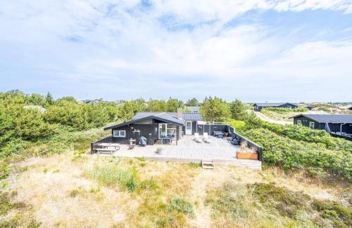 Henne Strand House | 6 person holiday home in Henne