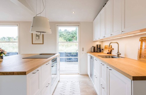 Henne Strand House | 6 person holiday home in Henne