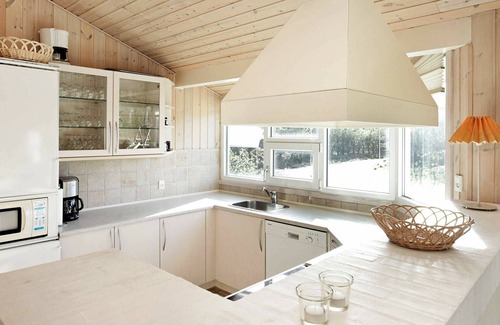 Henne House | 6 person holiday home in Henne