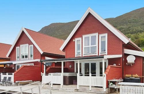 Sande House | 6 person holiday home in Gursken-By Traum