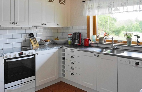 Lerum Municipality House | 6 person holiday home in FLODA