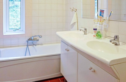 Vato House | 6 person holiday home in VäTö