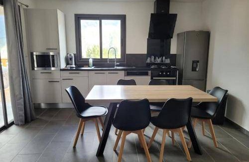 Cilaos Apartment | 60 m² Apartment ∙ 2 bedrooms ∙ 6 guests