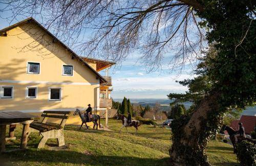 Stubenberg Hotel | 60 m² Hotel ∙ 2 bedrooms ∙ 6 guests