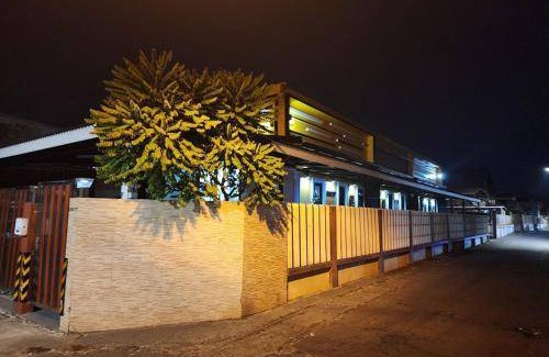 Mak Khaeng Hotel | 60 m² Hotel ∙ 2 bedrooms ∙ 4 guests