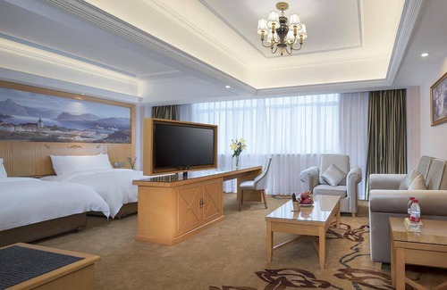 West District Hotel | 60 m² Hotel ∙ 2 bedrooms ∙ 3 guests