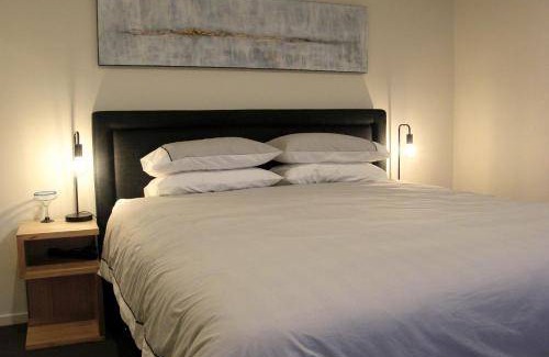 Huonville House | 60 m² House ∙ 1 bedroom ∙ 2 guests
