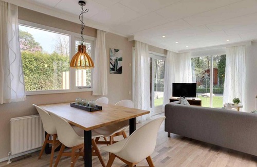 Municipality of Harderwijk House | 60 m² House ∙ 2 bedrooms ∙ 5 guests
