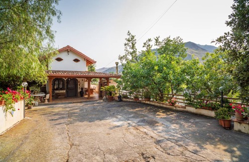Bronte House | 60 m² House ∙ 2 bedrooms ∙ 6 guests