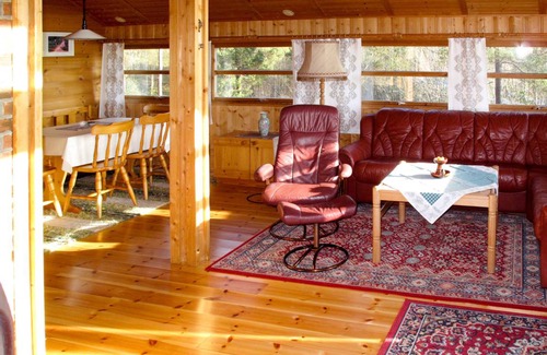 Flora House | 60 m² House ∙ 2 bedrooms ∙ 4 guests