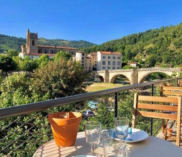 Lavoute-Chilhac Bed & Breakfast | 600 m² Bed and breakfast ∙ 9 bedrooms ∙ 15 guests