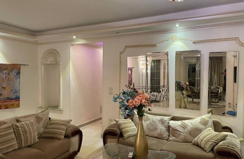 6th of October City Villa | 600 m² Villa ∙ 5 bedrooms ∙ 15 guests