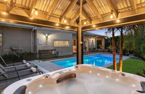 St Leonards House | 6000 m² House ∙ 4 bedrooms ∙ 13 guests