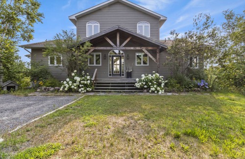 Pointe au Baril Villa | 6000 m² Villa ∙ 8 bedrooms ∙ 16 guests
