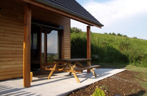 Saint-Genes-Champespe Ski Chalet | 61 m² Chalet ∙ 3 bedrooms ∙ 6 guests