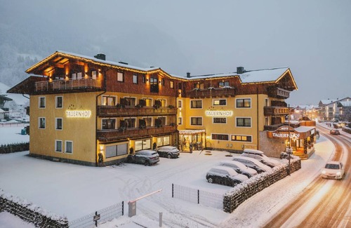 Kaprun Hotel | 61 m² Hotel ∙ 2 bedrooms ∙ 4 guests
