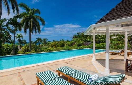 Tryall Resort | 613 m² Resort ∙ 6 bedrooms ∙ 127 guests