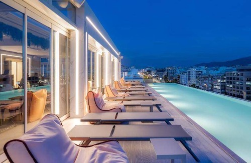 Kallithea Hotel | 62 m² Hotel ∙ 127 guests