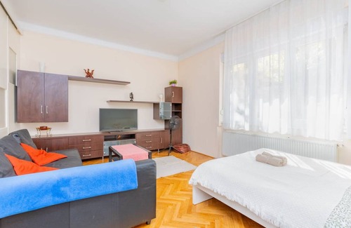 Kelenfold Resort | 62 m² Private room ∙ 1 bedroom ∙ 2 guests