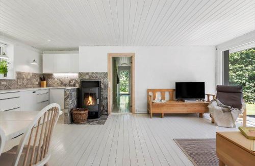 Melby House | 631-N-Melby-Ved-Hojen-19