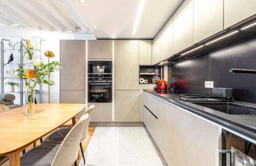 3rd Arrondissement Apartment | 65 m² Apartment ∙ 2 bedrooms ∙ 6 guests