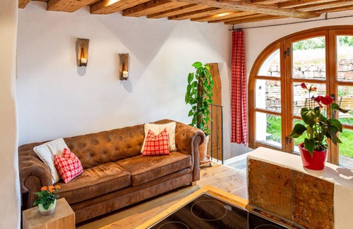 Ebersberg District Apartment | 65 m² Apartment ∙ 2 bedrooms ∙ 5 guests